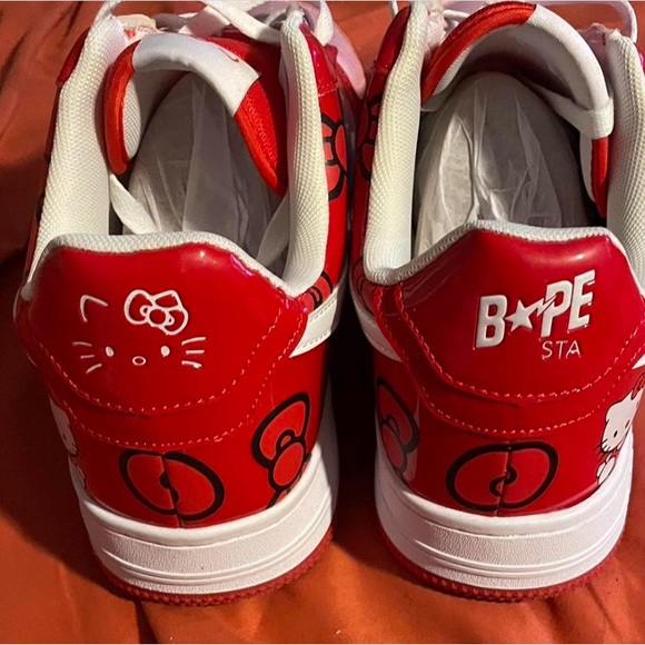 these are limited edition nike bape hello kitty shoes - Picture 3 of 5